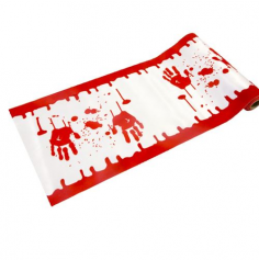 Ajoutez un peu de chic à votre table d'Halloween grâce à ce chemin de table blanc et rouge ! | jourdefete.com