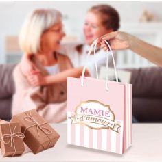 Pochette cadeaux " Mamie d'amour " - Modèle Moyen