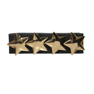 Orner vos serviettes de table de noël avec ces jolis ronds en forme d'étoile chez jourdefete.com