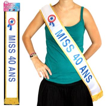 Set Anniversaire 18 Ans Fille - écharpe Et Couronne En Cristal, 6 Pièces, Neuf Avec étiquettes